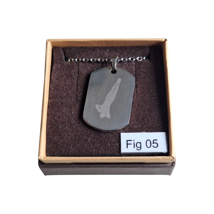 MASCHILE FIG 05 ATTREZZI collana