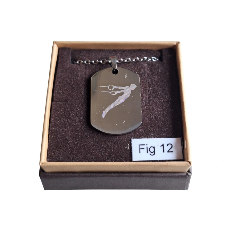 MASCHILE FIG 12 ATTREZZI collana