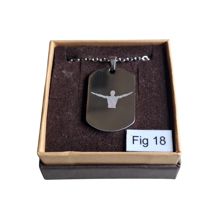 MASCHILE FIG 18 ATTREZZI collana
