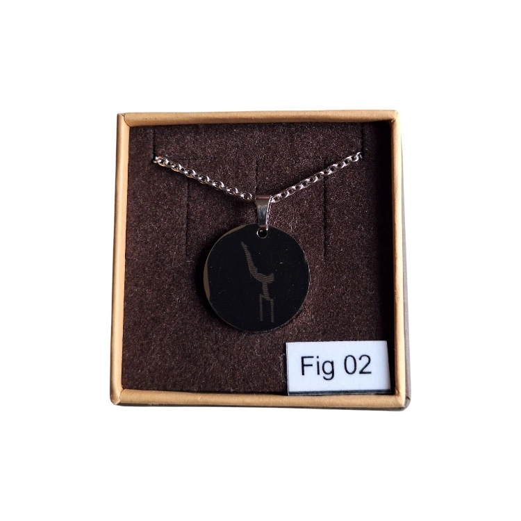 ATTREZZI FEM FIG 02 collana